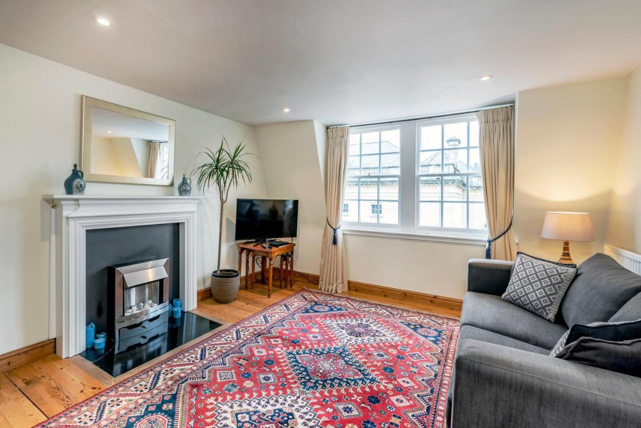 Central Bath Near The Circus With Parking Apartamento Exterior foto